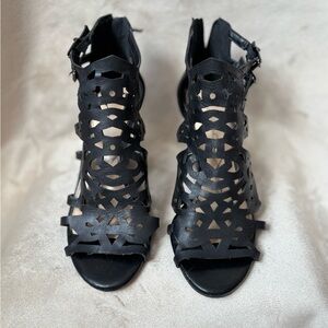 Jessica Simpson Black Laser Cut Women's Sandals